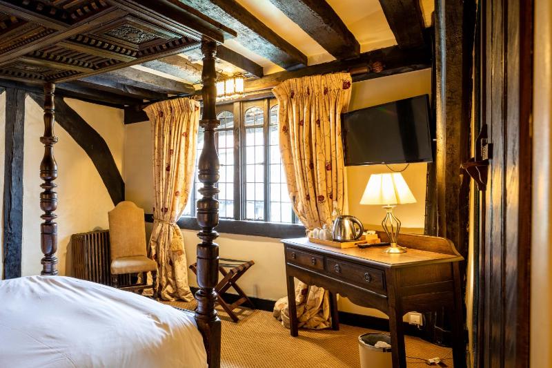  Superior Room with Four Poster Bed ER image 3