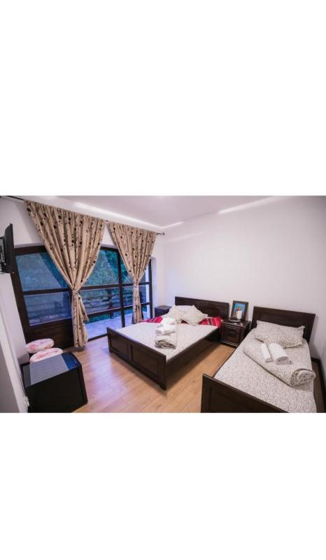 Triple Room with Garden View image 2