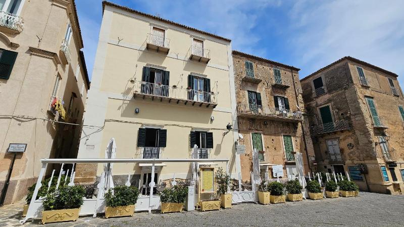 Palazzo Tranfo Al Duomo Accommodation - image 18