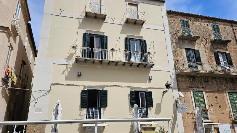 Palazzo Tranfo Al Duomo Accommodation - image 19