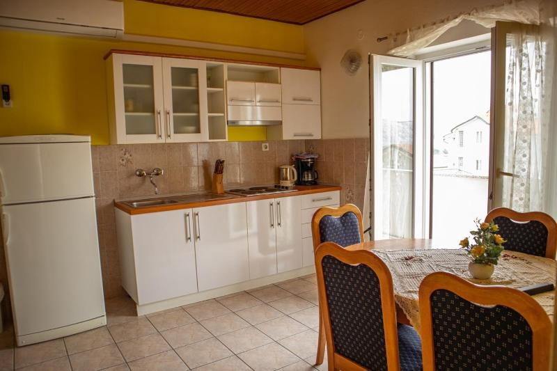 Apartments with swimming pool Lopar Rab - 22978 - image 15
