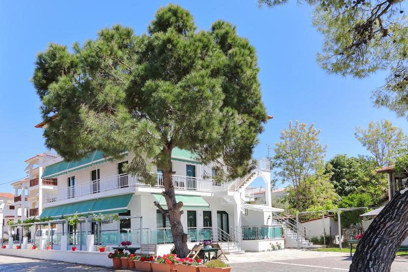 Apartment - Ground Floor image 2