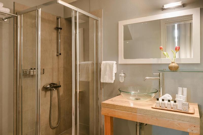 Family Suite with Town View image 2