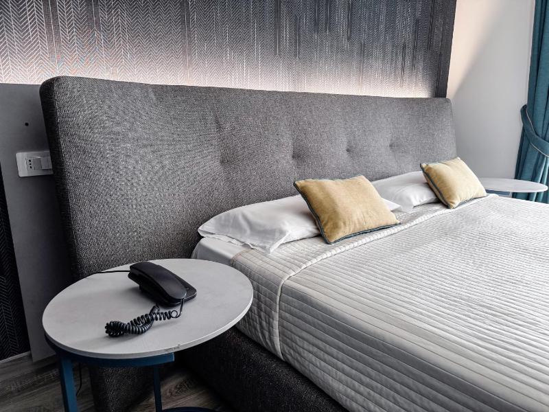 Junior Suite image 3