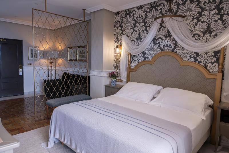 Suite with Terrace image 3