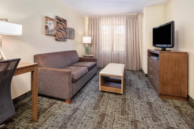 One-Bedroom Suite with Two Double Beds image 2