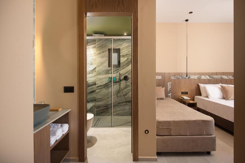 Cosmeen Lifestyle Boutique Stay - image 11