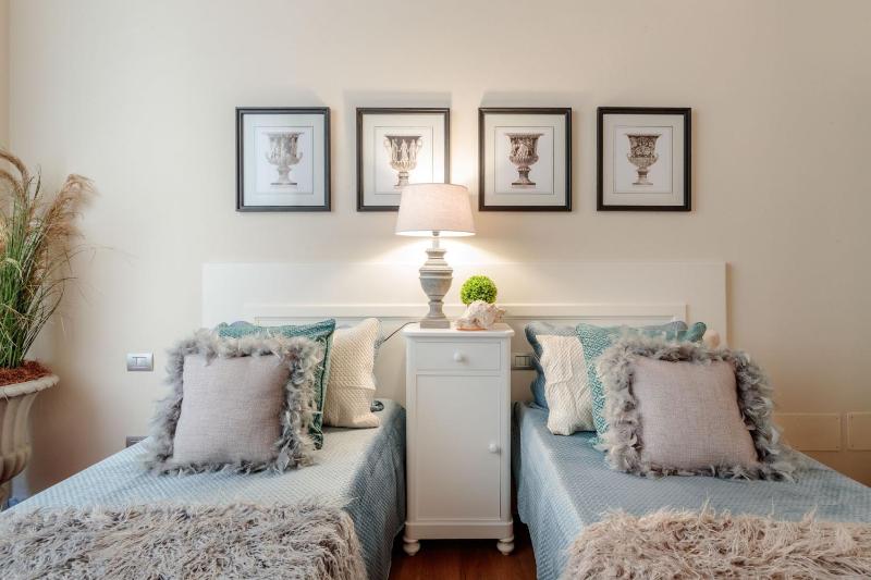 Casa Ugolino State of the Art Central 2 Bedrooms Apartment in Lucca - image 18