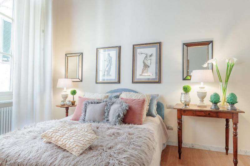 Casa Ugolino State of the Art Central 2 Bedrooms Apartment in Lucca - image 2