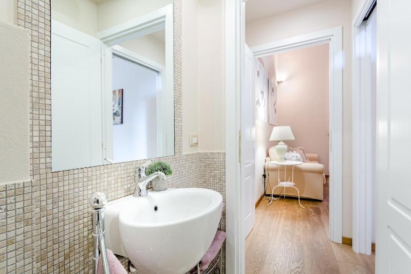 Casa Giustina - Smart retreat in the walled city - image 19