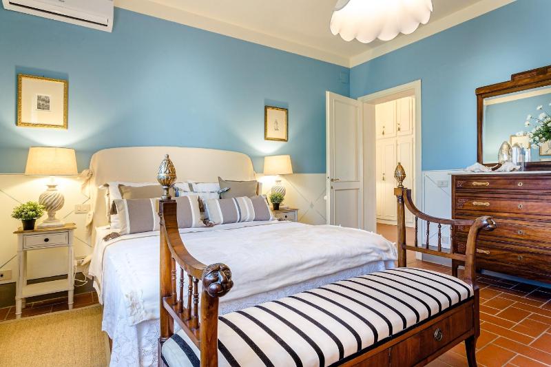 Villa Alberta Panoramic 4 Bedrooms Farmhouse with Private Pool in Lucca close to Town Centre - image 10