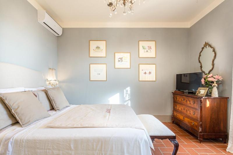 Villa Alberta Panoramic 4 Bedrooms Farmhouse with Private Pool in Lucca close to Town Centre - image 24