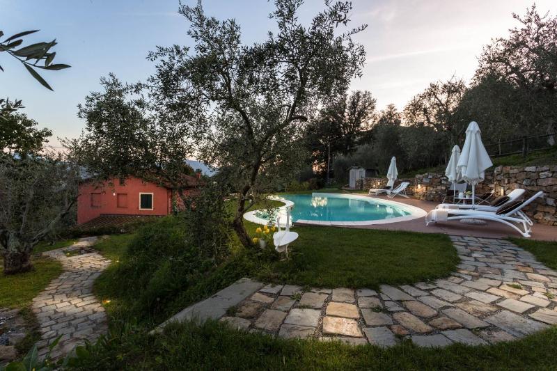 Villa Alberta Panoramic 4 Bedrooms Farmhouse with Private Pool in Lucca close to Town Centre - image 18