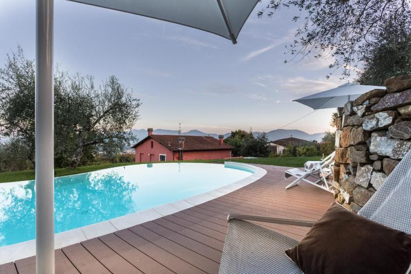 Villa Alberta Panoramic 4 Bedrooms Farmhouse with Private Pool in Lucca close to Town Centre - image 6