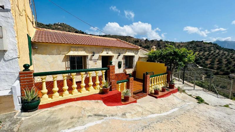 Casa Godoy con piscina by At Home Costa del Sol - image 17