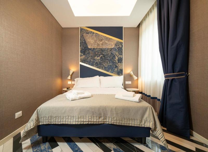 Standard Double or Twin Room image 4