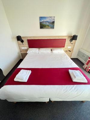 Budget Double Room image 2