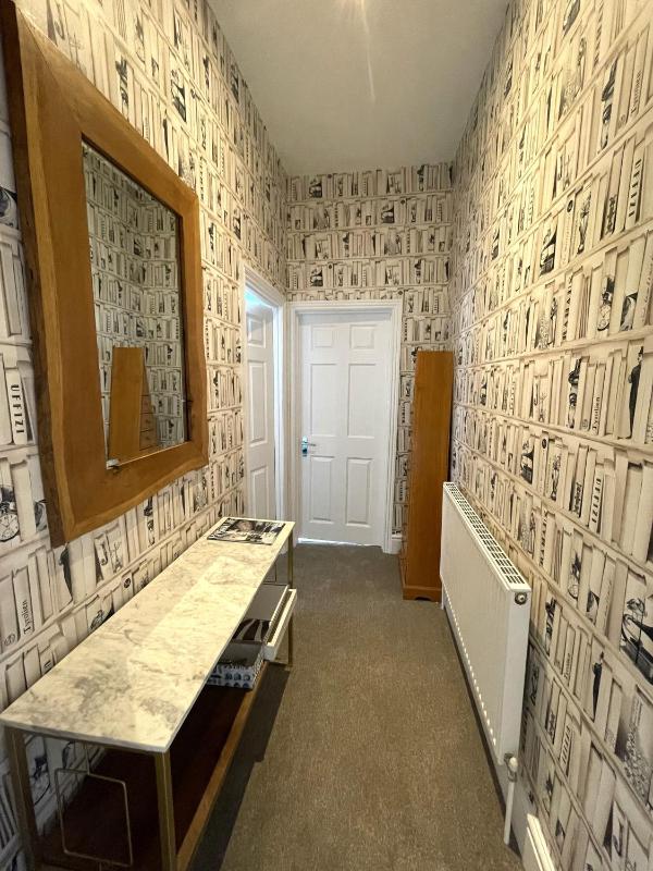 Secret Boutique Abode in Beautiful Clifton Village - image 18