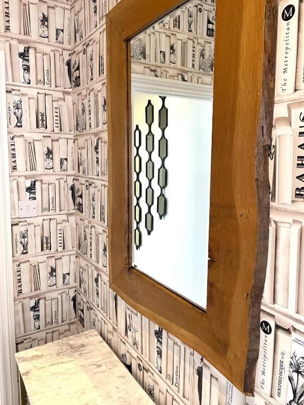 Secret Boutique Abode in Beautiful Clifton Village - image 11