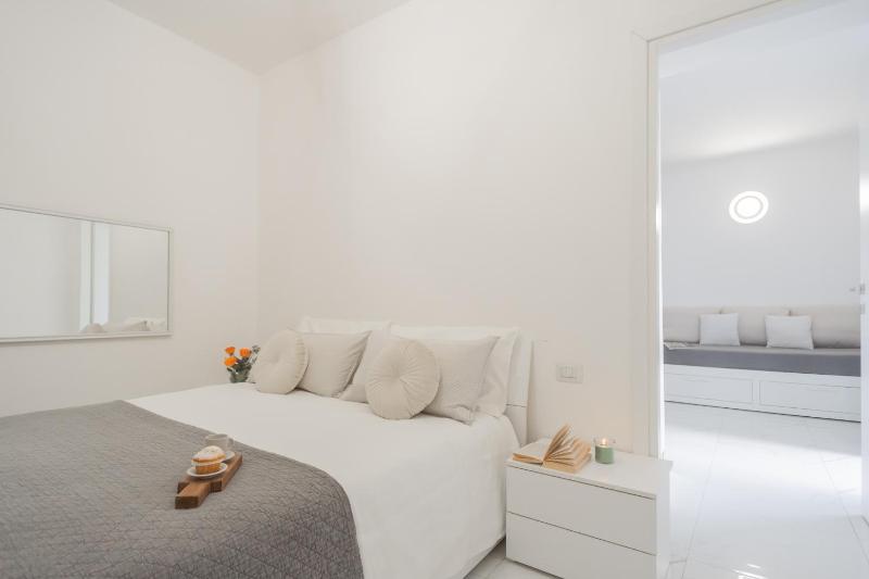 Luce Apartment by Rent All Como - image 19