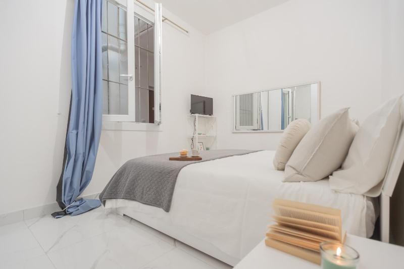Luce Apartment by Rent All Como - image 33