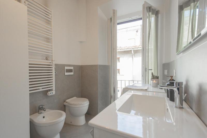 Luce Apartment by Rent All Como - image 13
