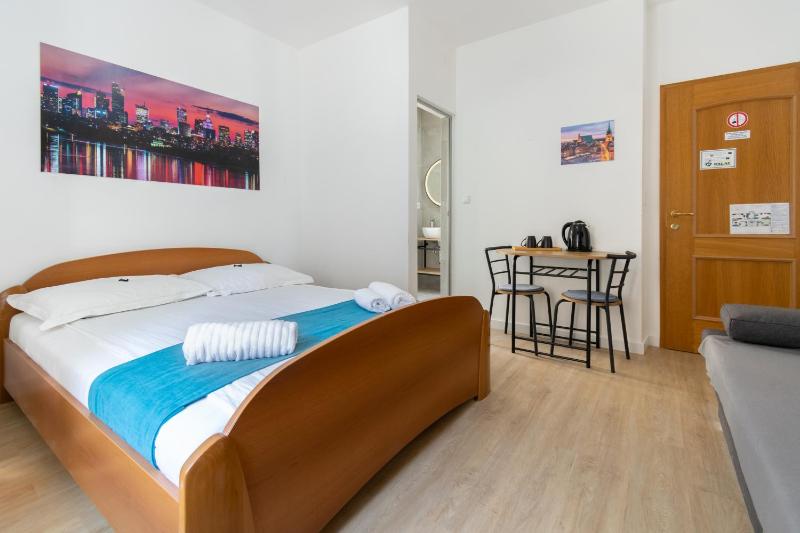 Bed & Breakfast Palac -Free Parking- - image 6