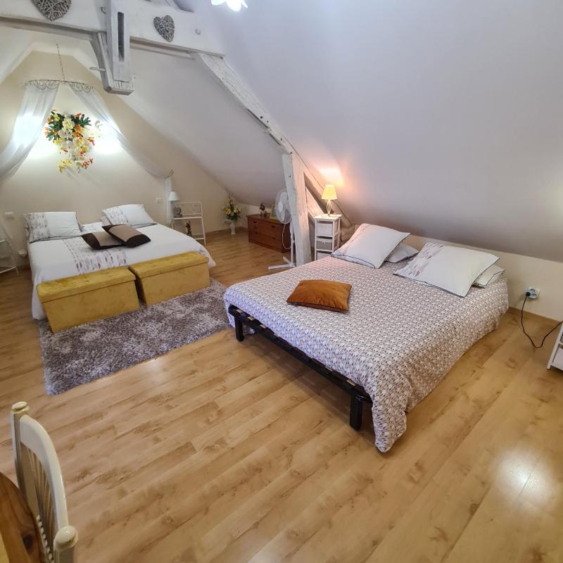 Family Room with Garden View image 2