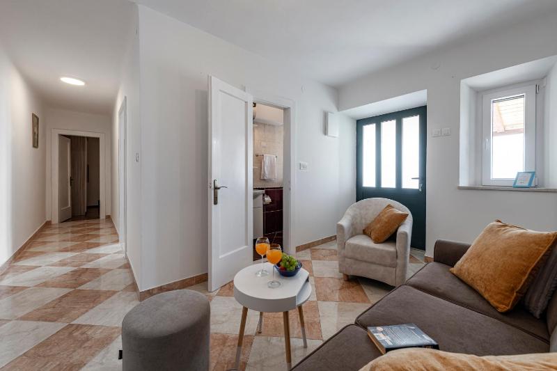 Two-Bedroom Apartment with Terrace and Sea View image 3