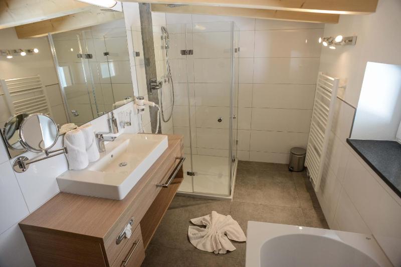 Two-Bedroom Apartment image 4