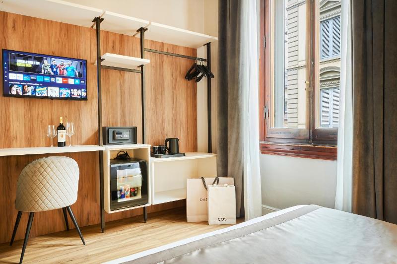 Triple Room image 2