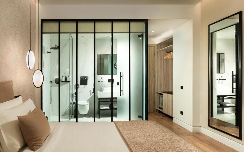 Standard Room image 4