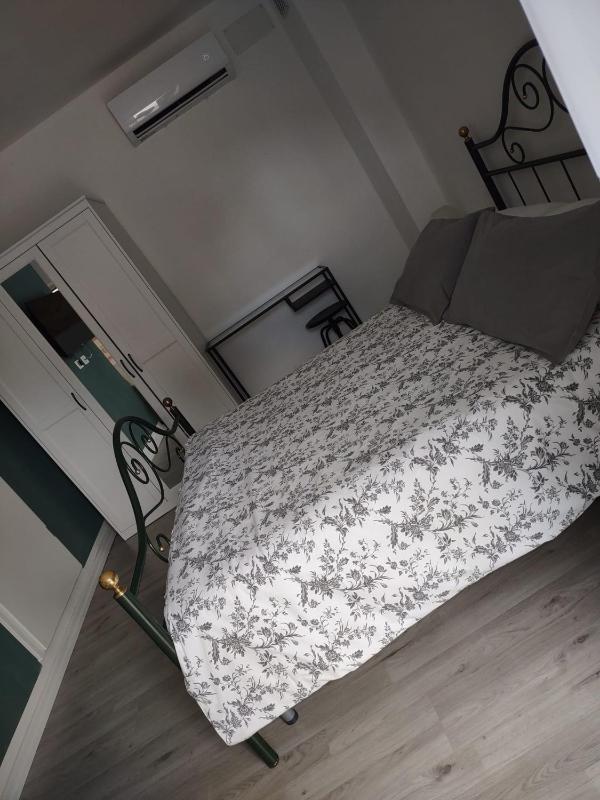 Basic Triple Room image 4