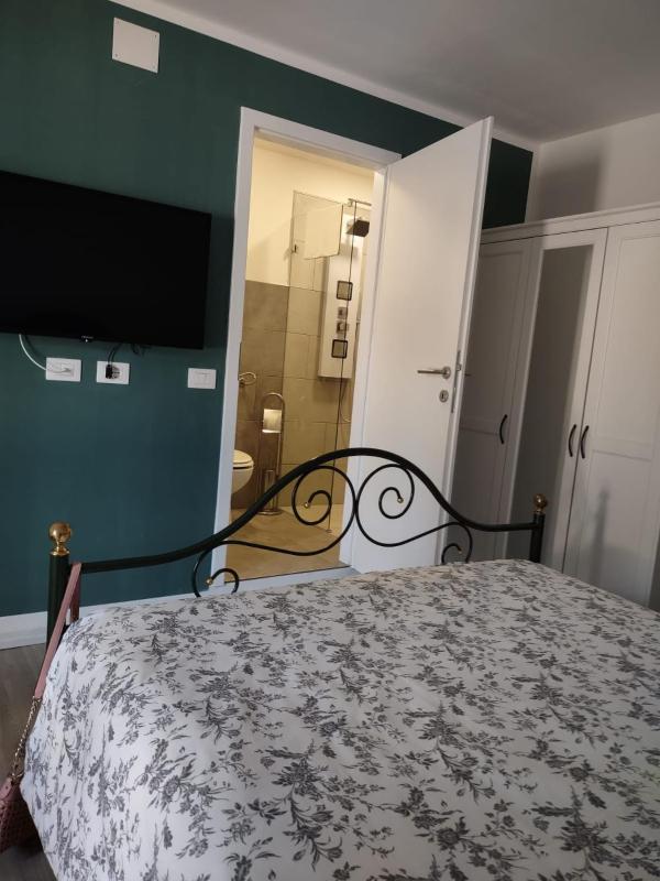 Basic Triple Room image 3