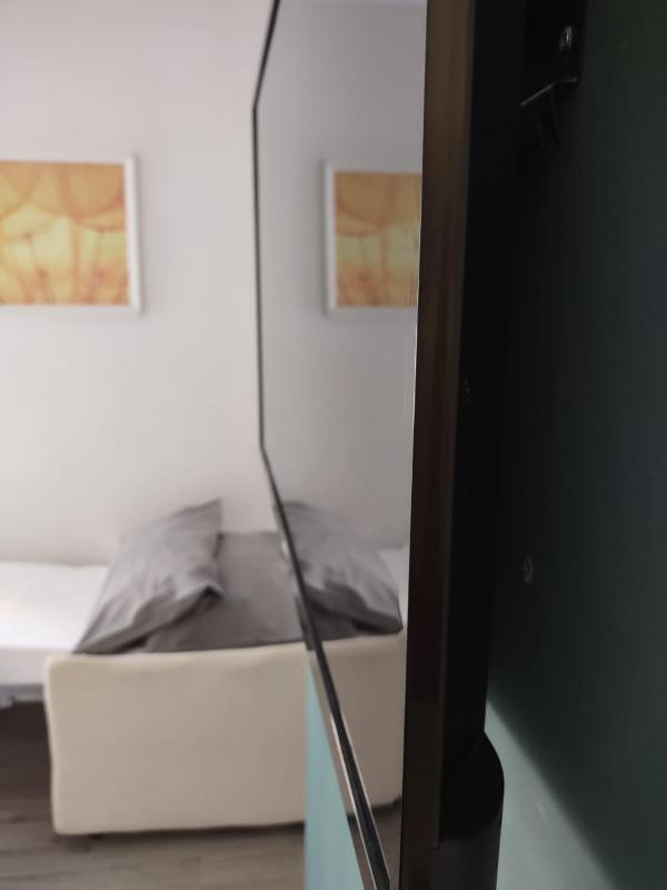 Basic Triple Room image 2