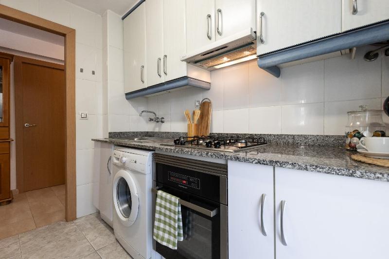 UHC LA CUMBRE APARTMENTS - image 16