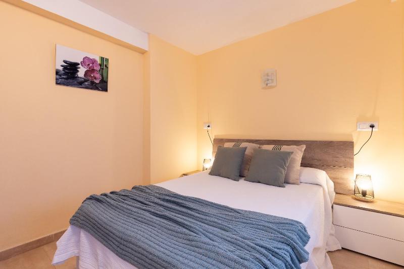 UHC LA CUMBRE APARTMENTS - image 14