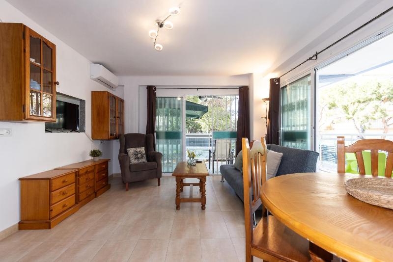 UHC LA CUMBRE APARTMENTS - image 19