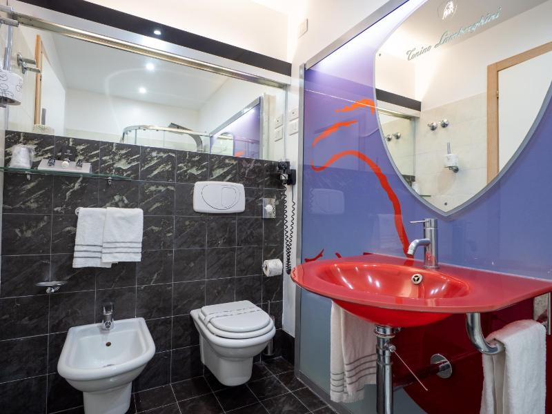 Double or Twin Room image 1