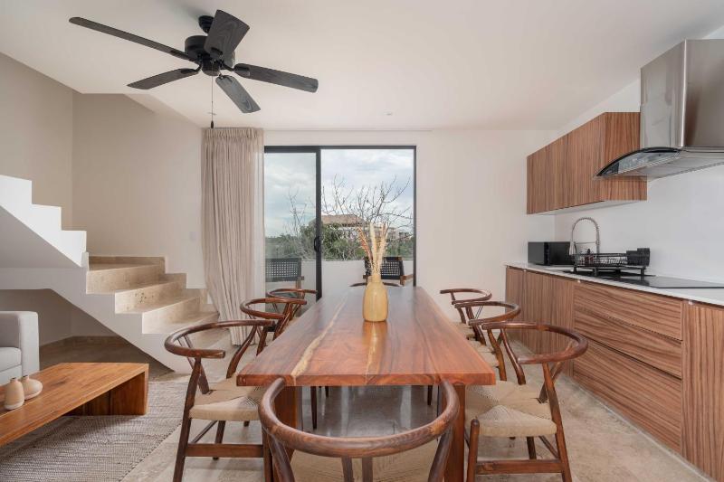 Penthouse Suite with Private Plunge Pool - image 9