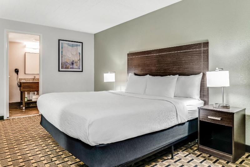 King Room - Non-Smoking image 1