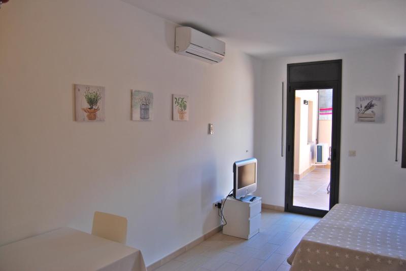 Apartaments Fonda Comerç - image 16