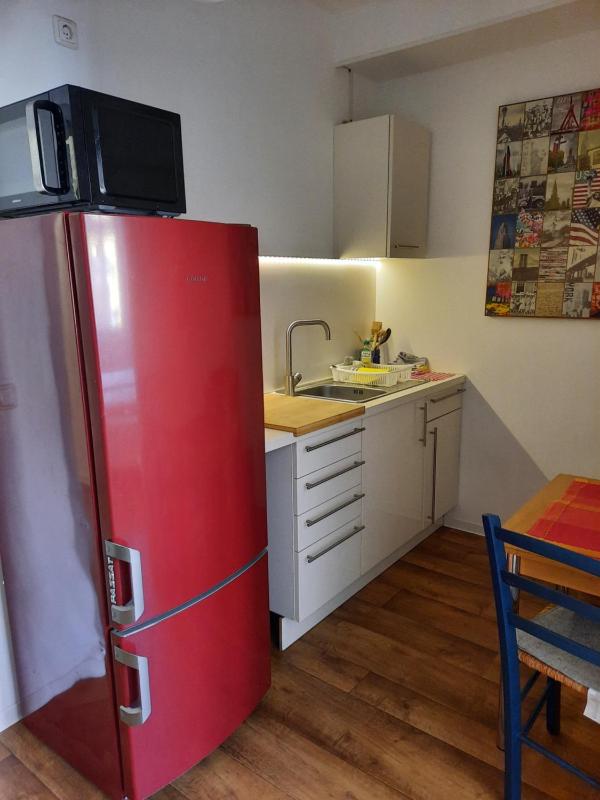 One-Bedroom Apartment image 2