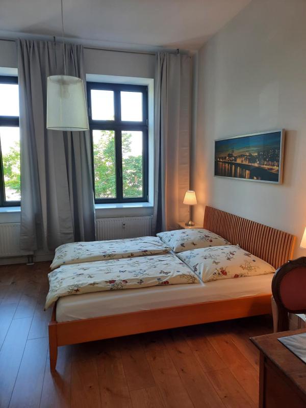 Apartment image 3