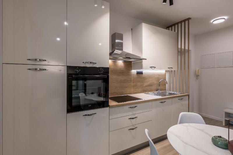Apartment Near Bacvice - image 4
