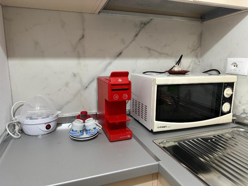 Teo’s Apartment - image 5