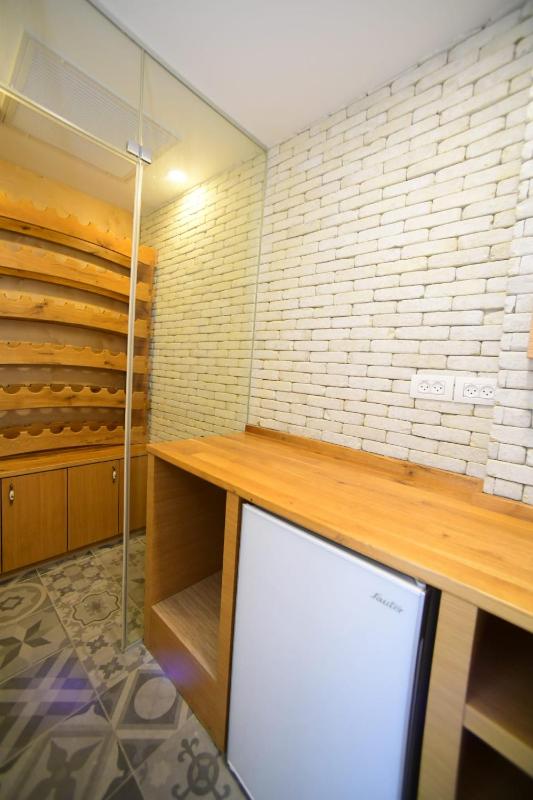 New ! 430m Luxury Best Top Class 8-Bdr Exclusive Villa Top Design HEATED Pool Jucuzzi Sauna - image 16