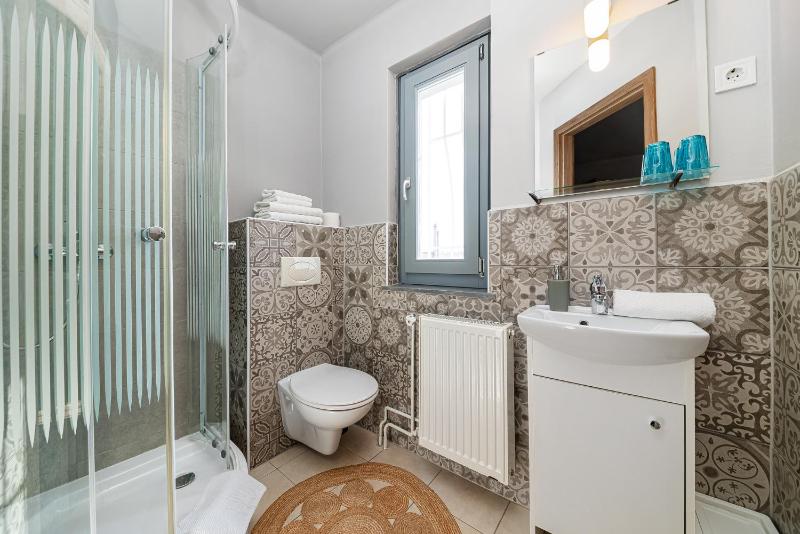 Double or Twin Room with Shower image 2