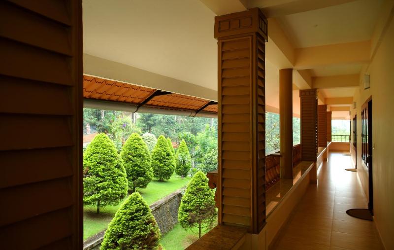 Peter's Coffee Creek Wayanad Pool Resort - image 36