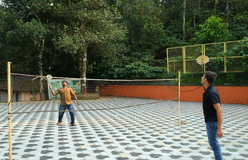 Peter's Coffee Creek Wayanad Pool Resort - image 6